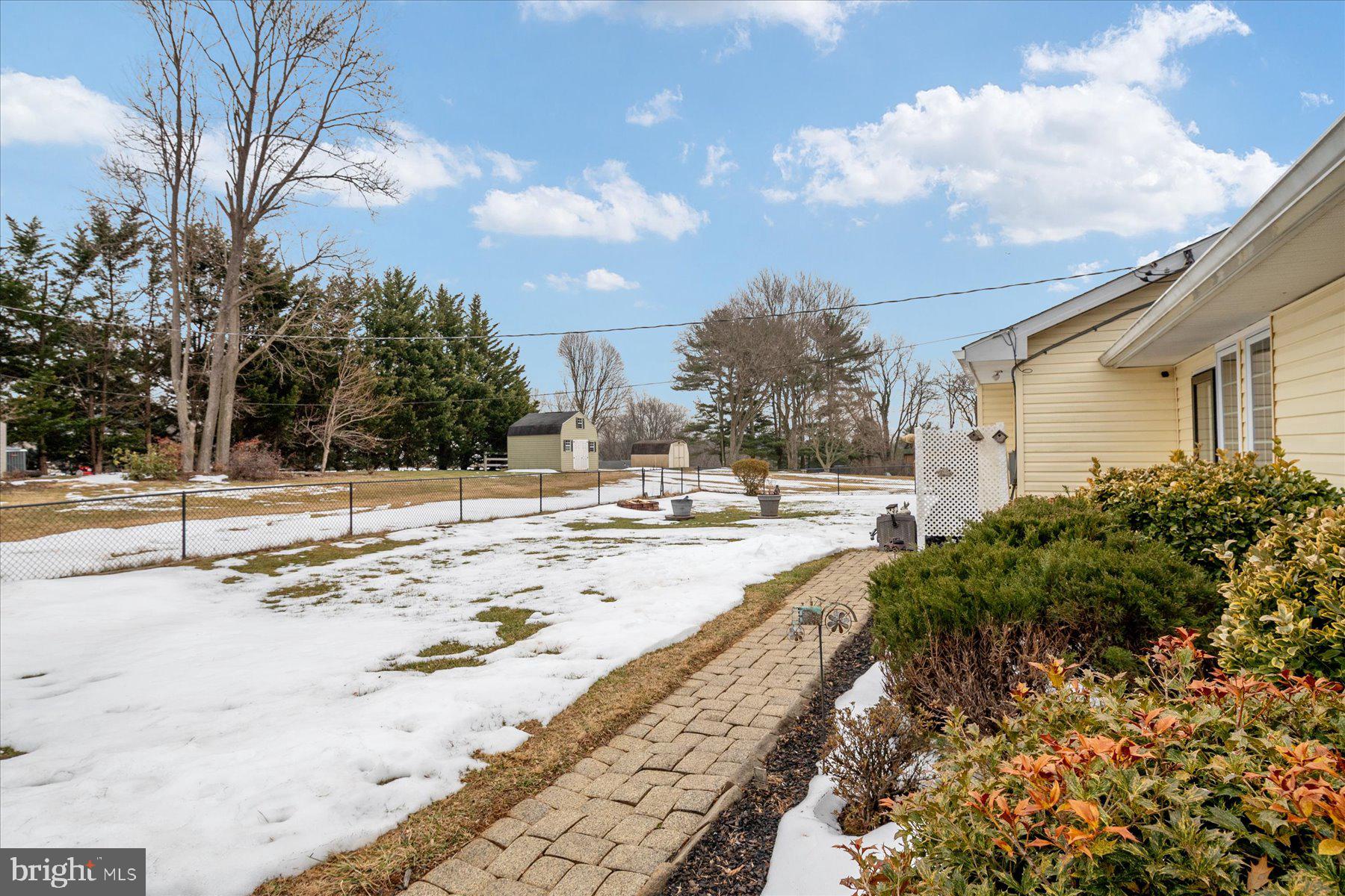 PLEASANT HILLS - Residential