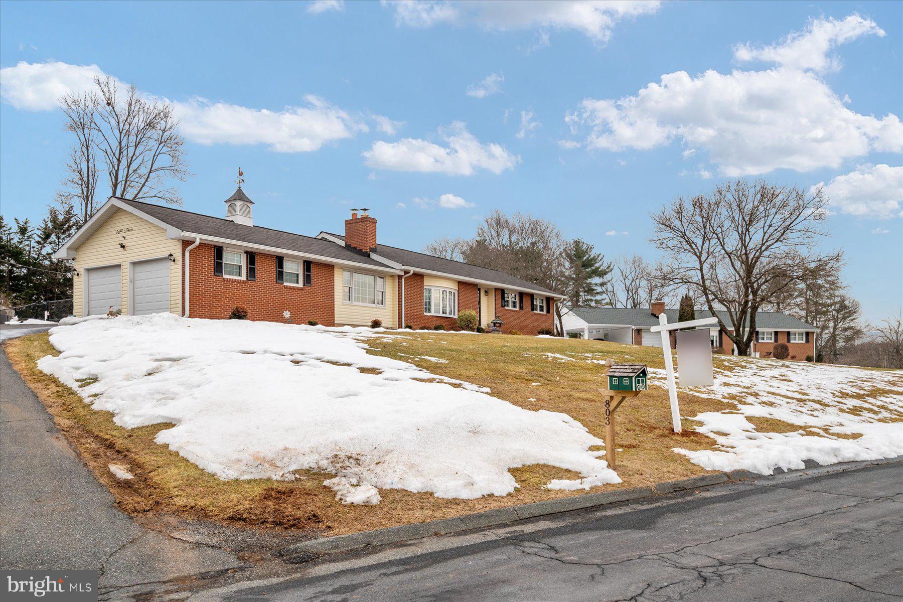 PLEASANT HILLS - Residential