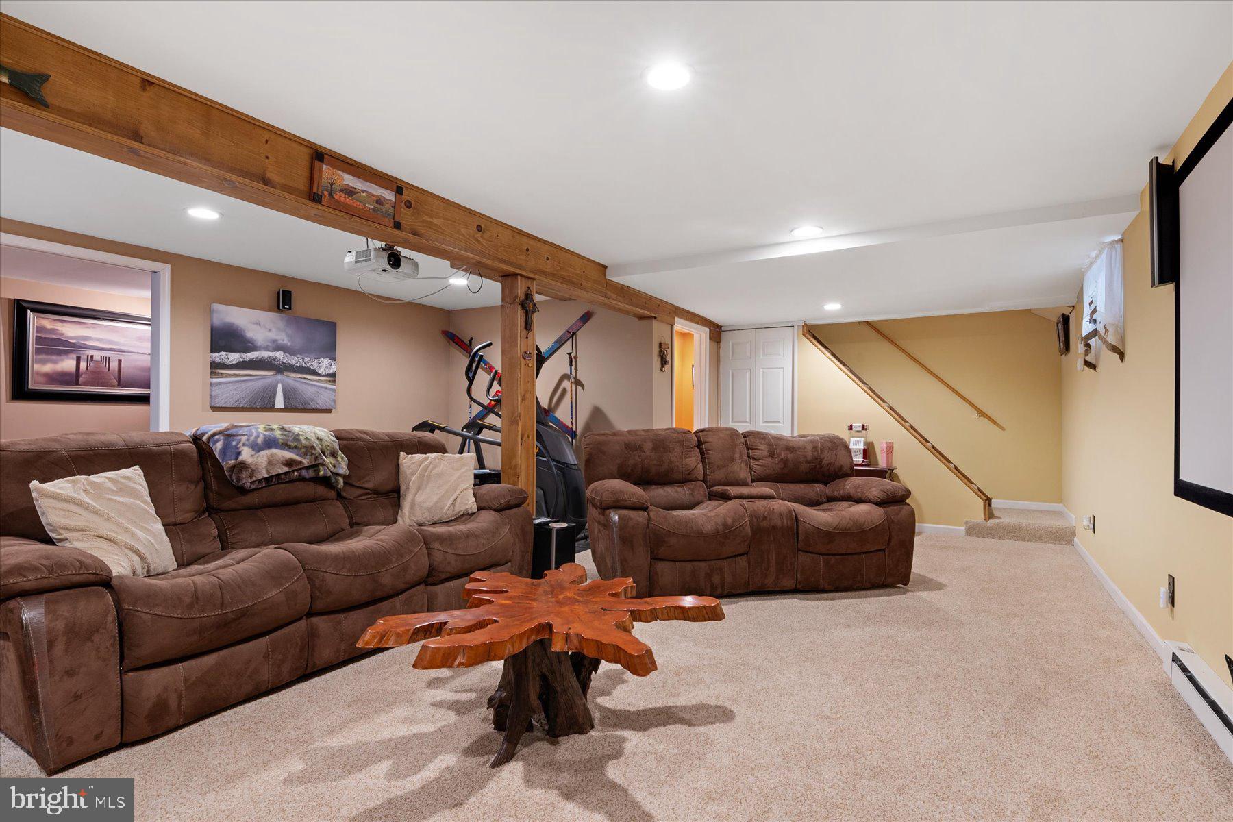 PLEASANT HILLS - Residential