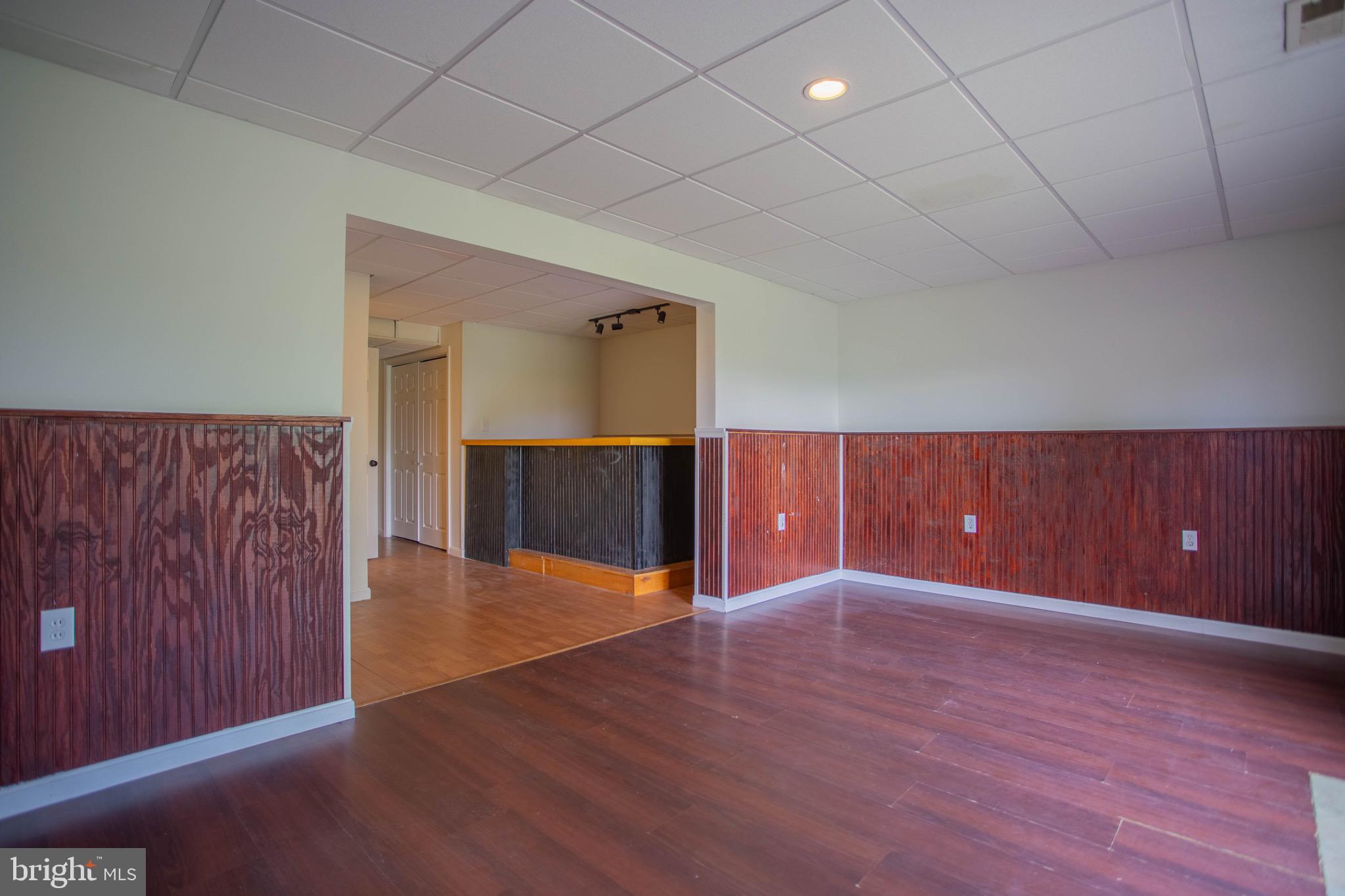 MANOR PARK - Residential