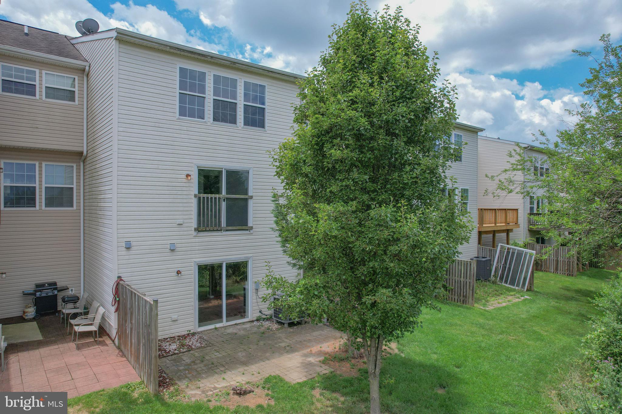 MANOR PARK - Residential