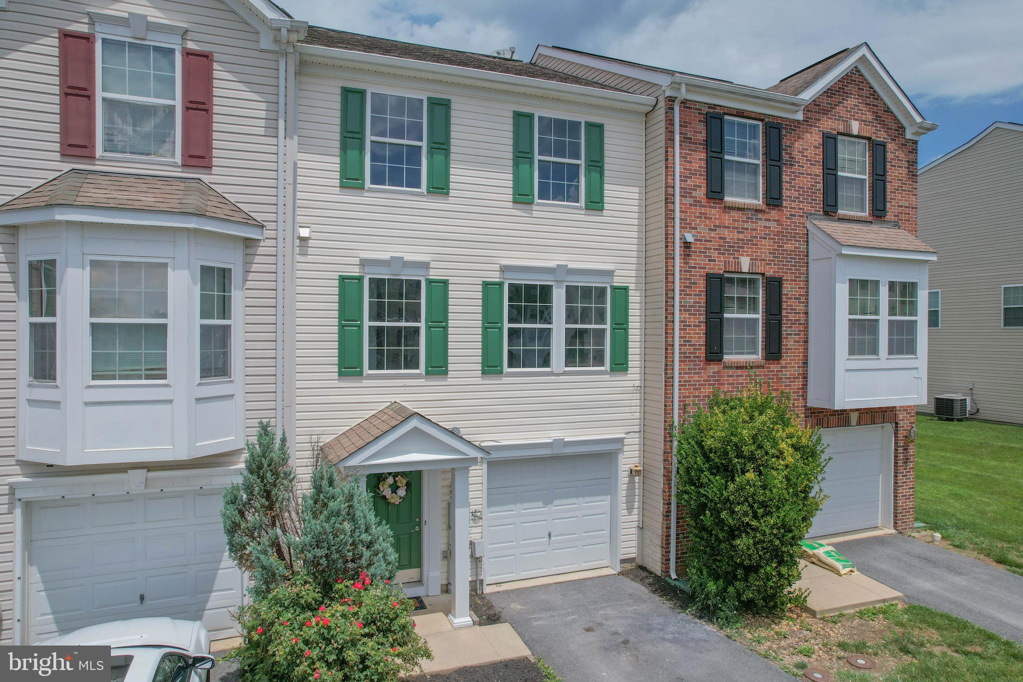 MANOR PARK - Residential