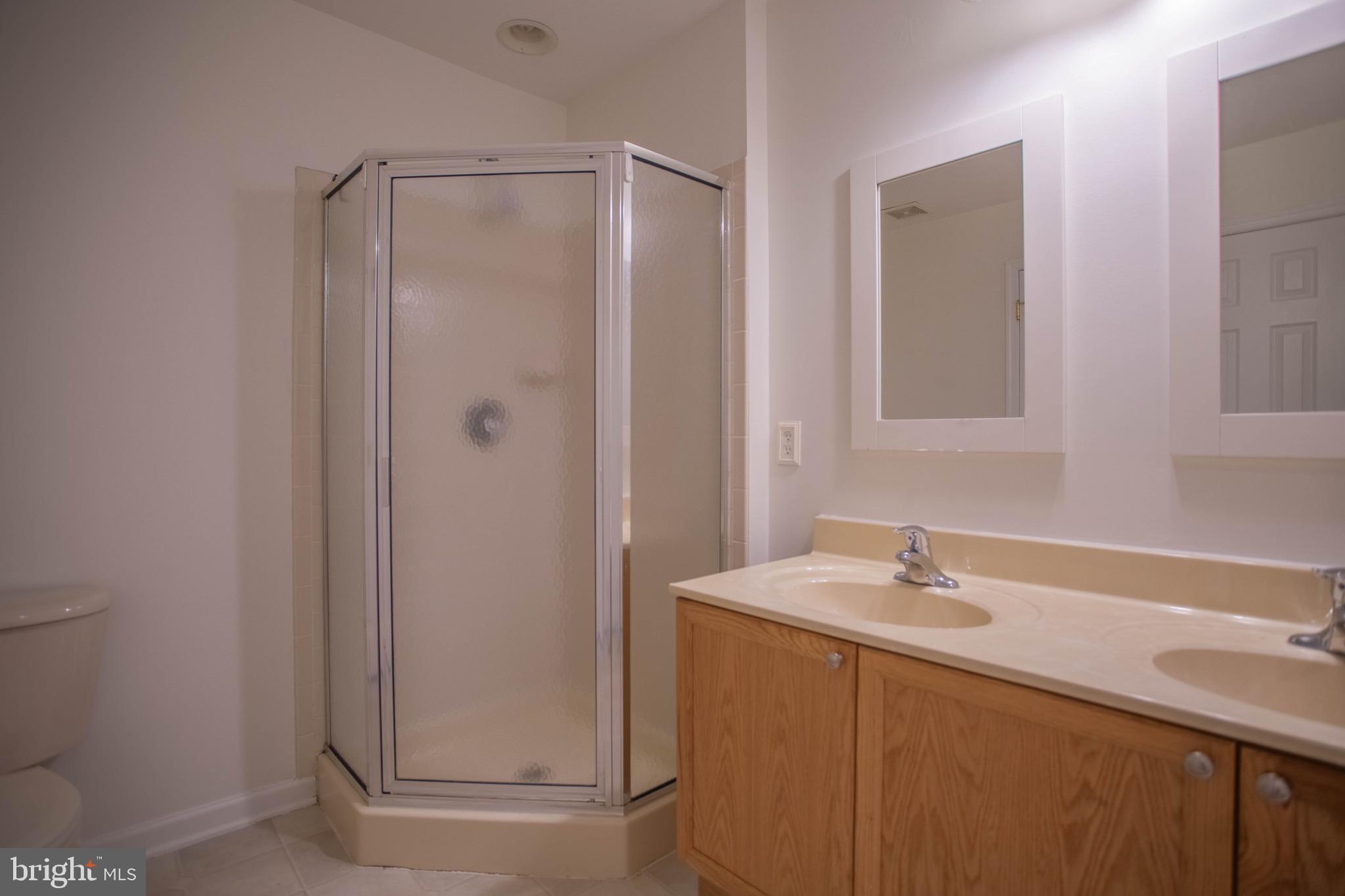 MANOR PARK - Residential