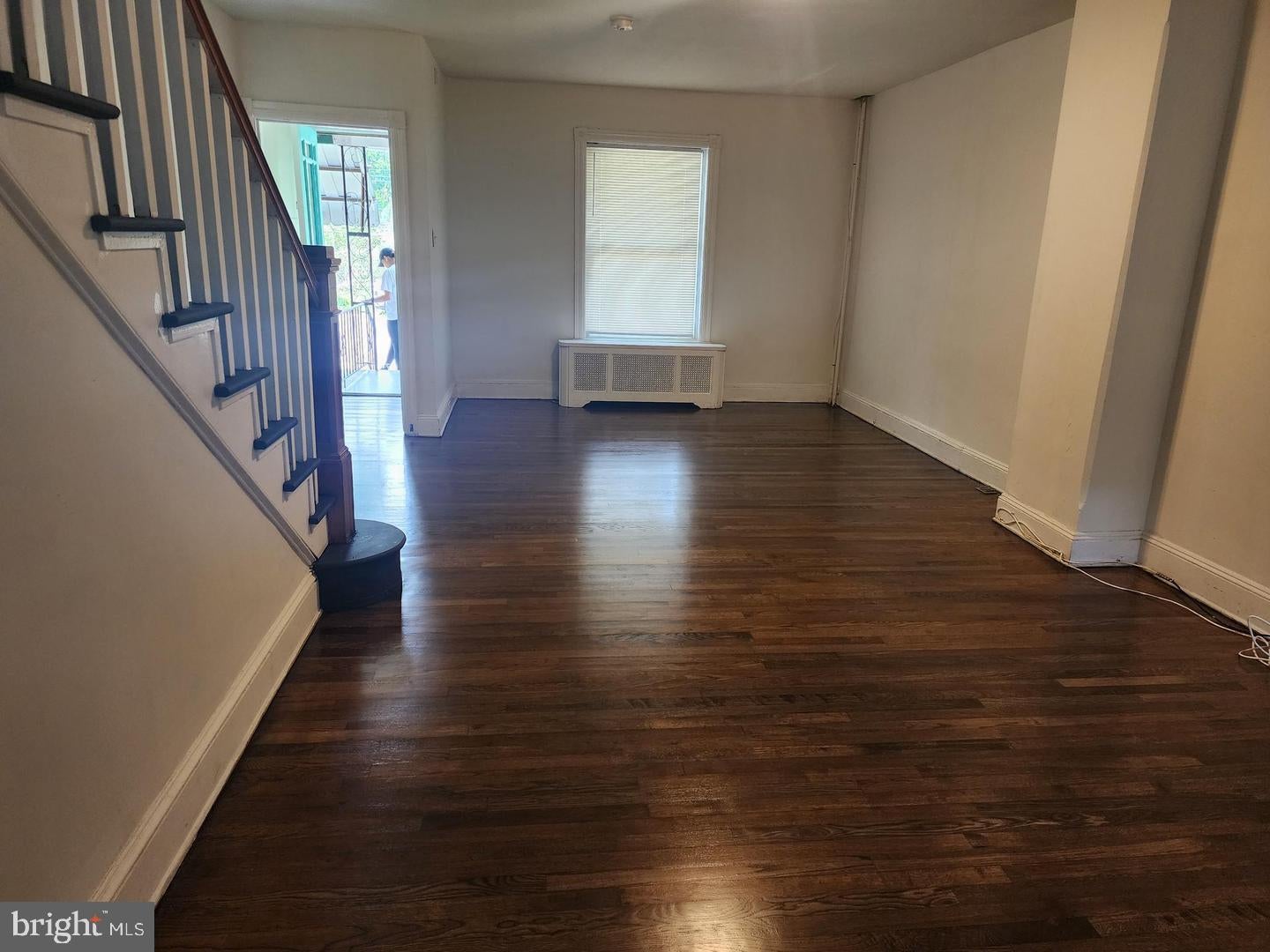 562 ELM STREET