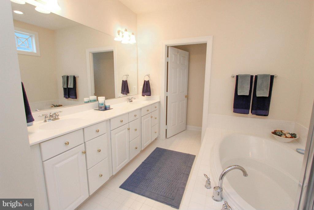 GLENKIRK - Residential