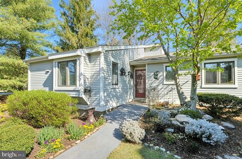 Townhouse For Sale - 754 Inverness Drive #754<br/> WEST CHESTER, PA 19380