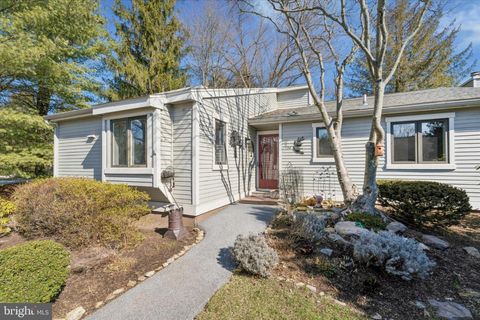 Townhouse For Sale - 754 Inverness Drive #754<br/> WEST CHESTER, PA 19380