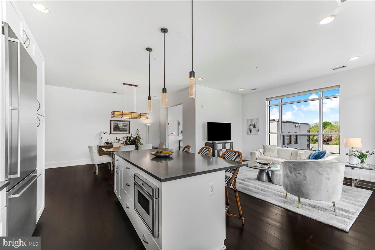 SOCIETY HILL - Residential