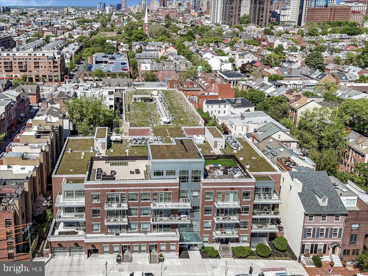 SOCIETY HILL - Residential