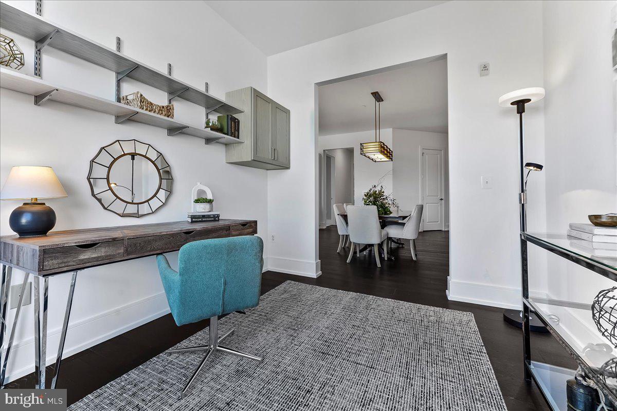 SOCIETY HILL - Residential