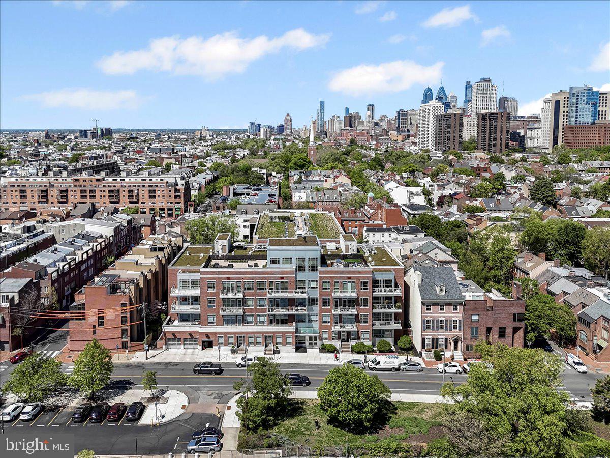 SOCIETY HILL - Residential