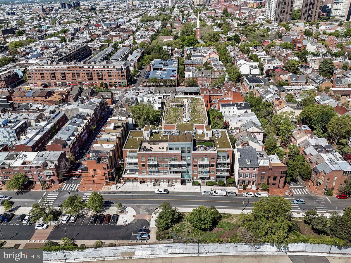 SOCIETY HILL - Residential