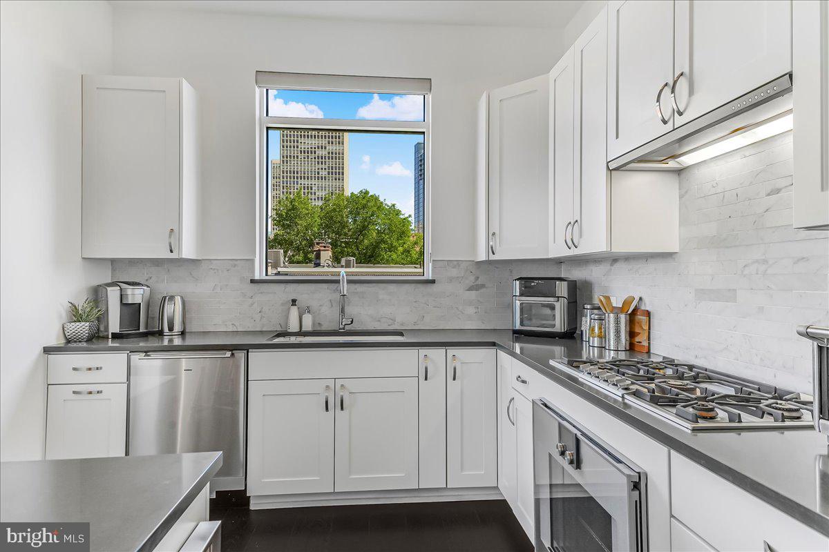 SOCIETY HILL - Residential