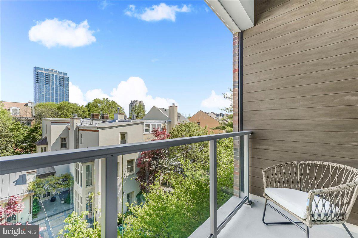 SOCIETY HILL - Residential