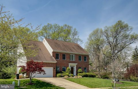 Photo of 1742 Valley Avenue, MCLEAN, VA 22101 (MLS # VAFX2291738)