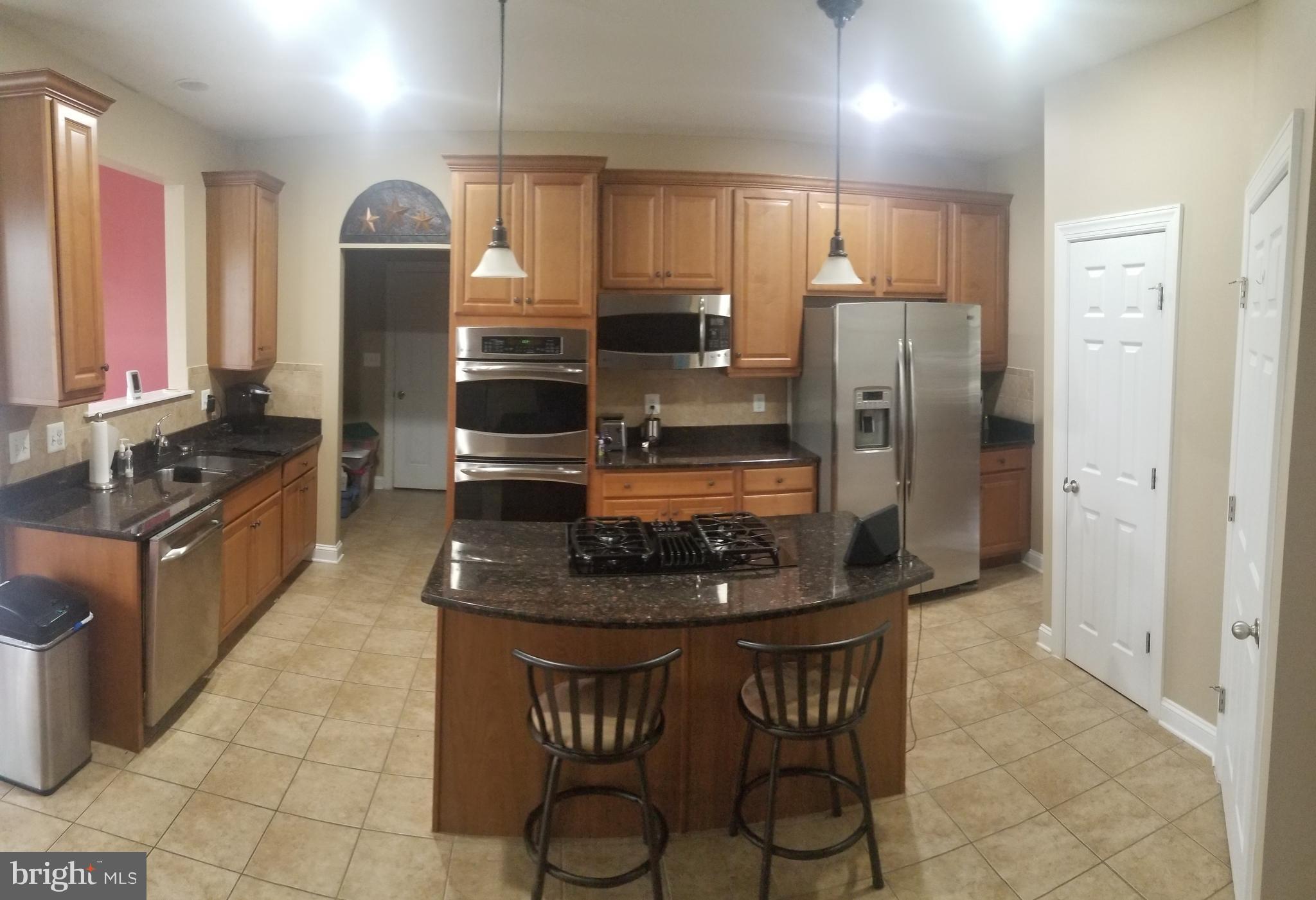 LAKELAND PLACE - Residential