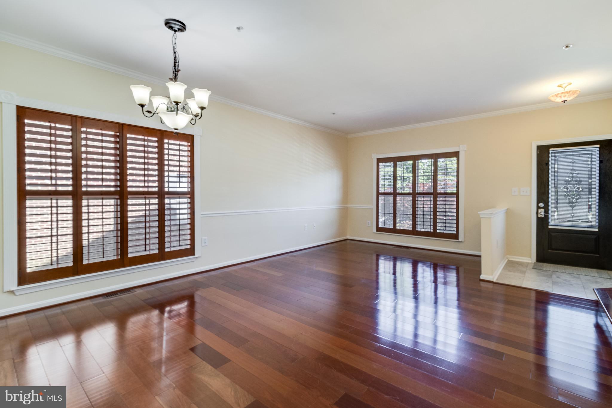 ST CHARLES DORCHESTER - Residential