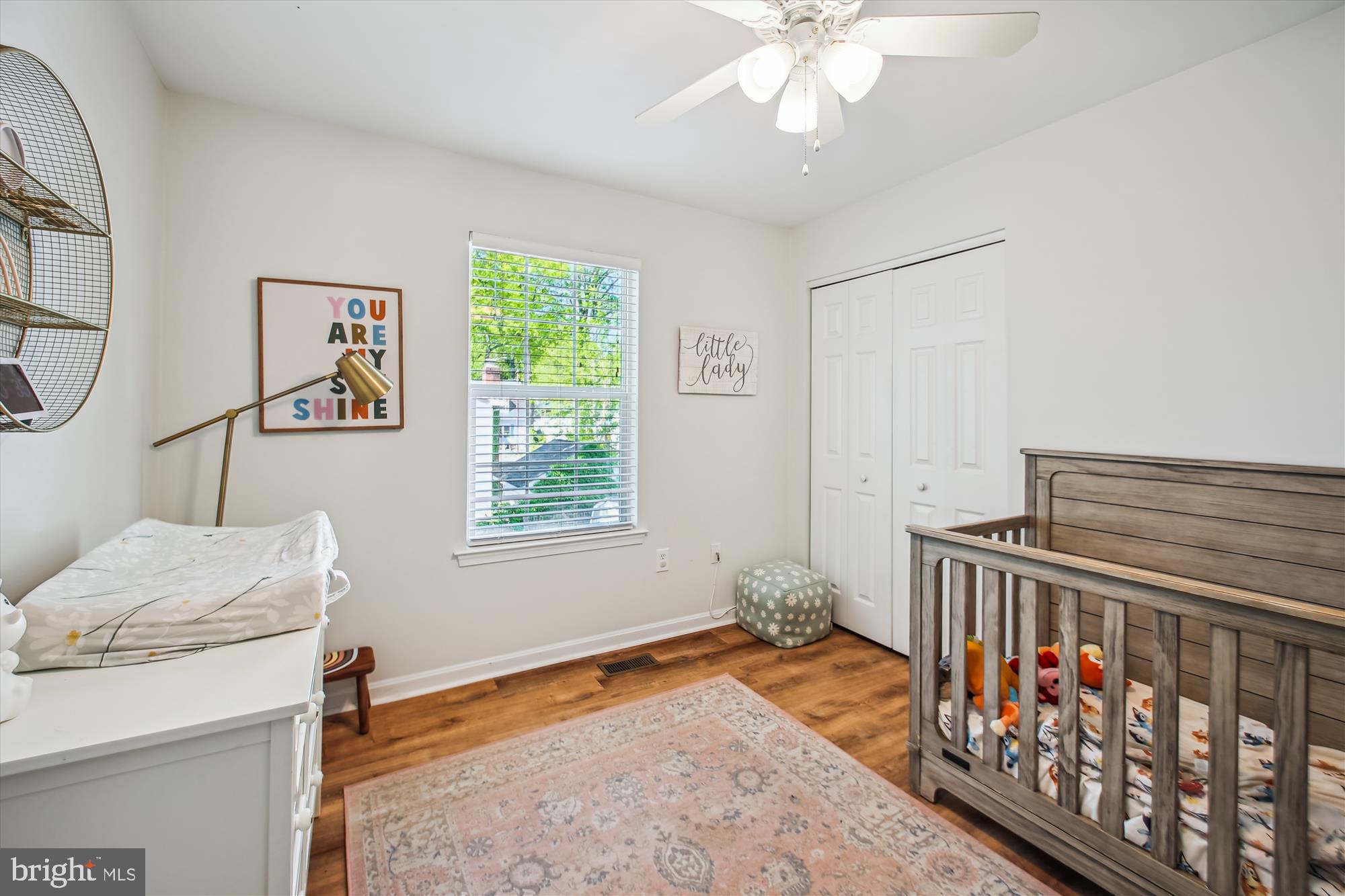 WOODLAND BEACH - Residential