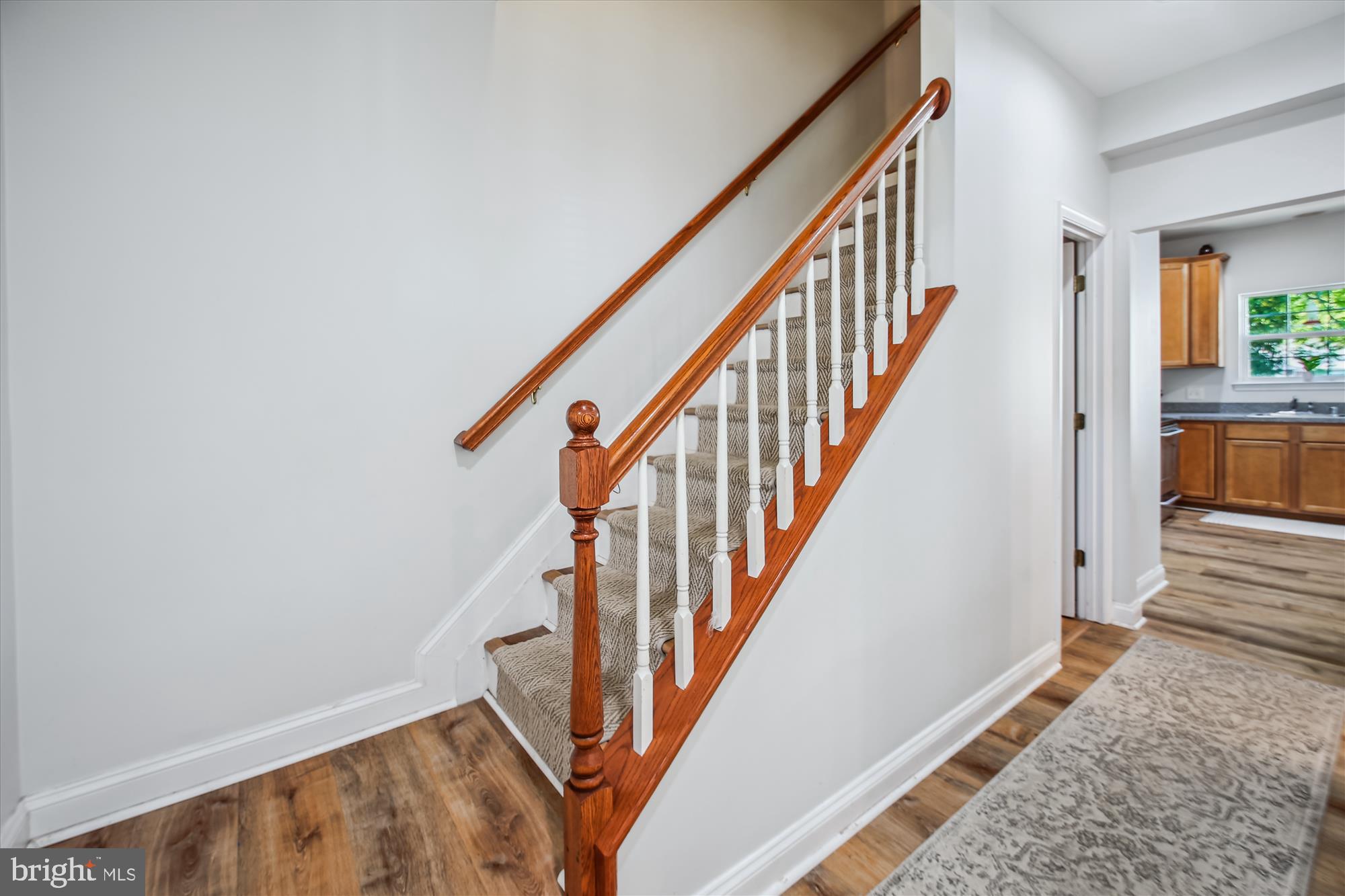 WOODLAND BEACH - Residential