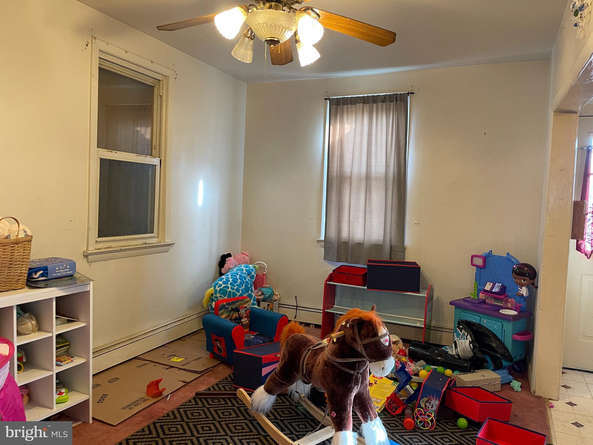 ROYALTON - Residential