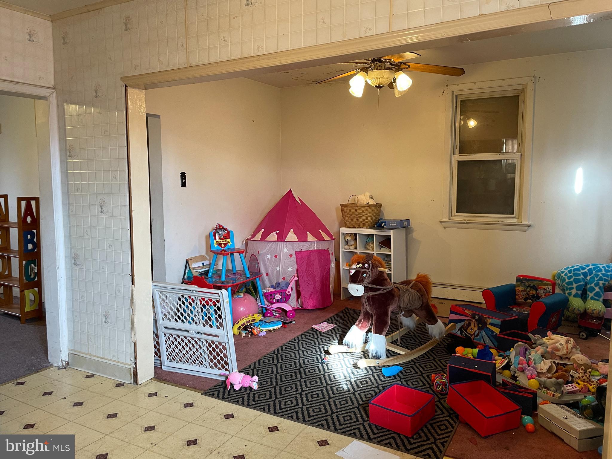 ROYALTON - Residential