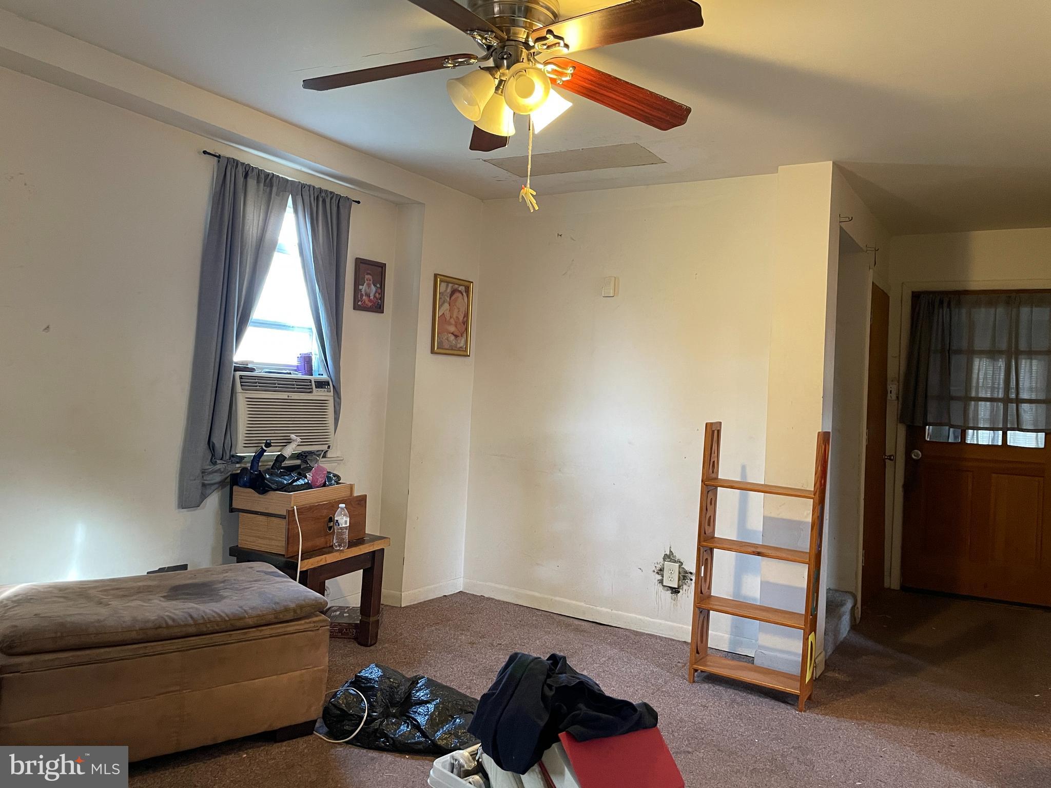 ROYALTON - Residential