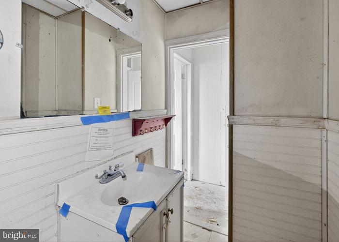 FAIRLAWN - Residential