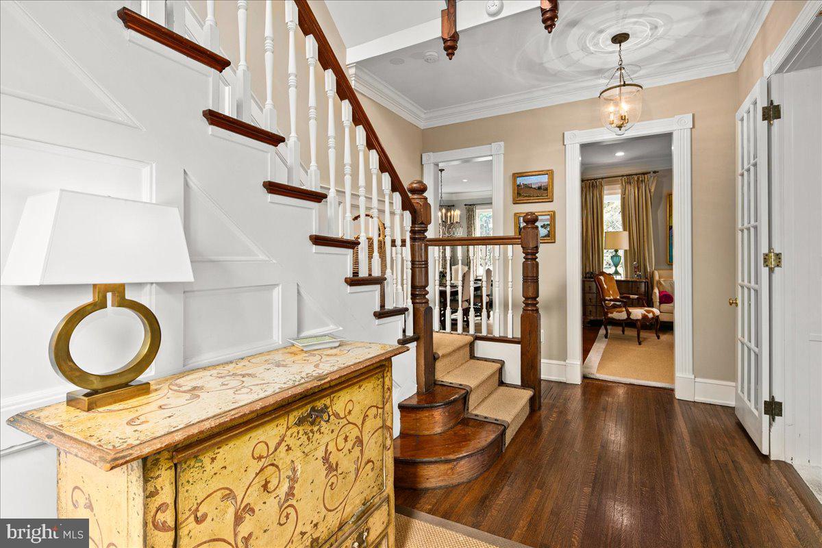 KENSINGTON - Residential