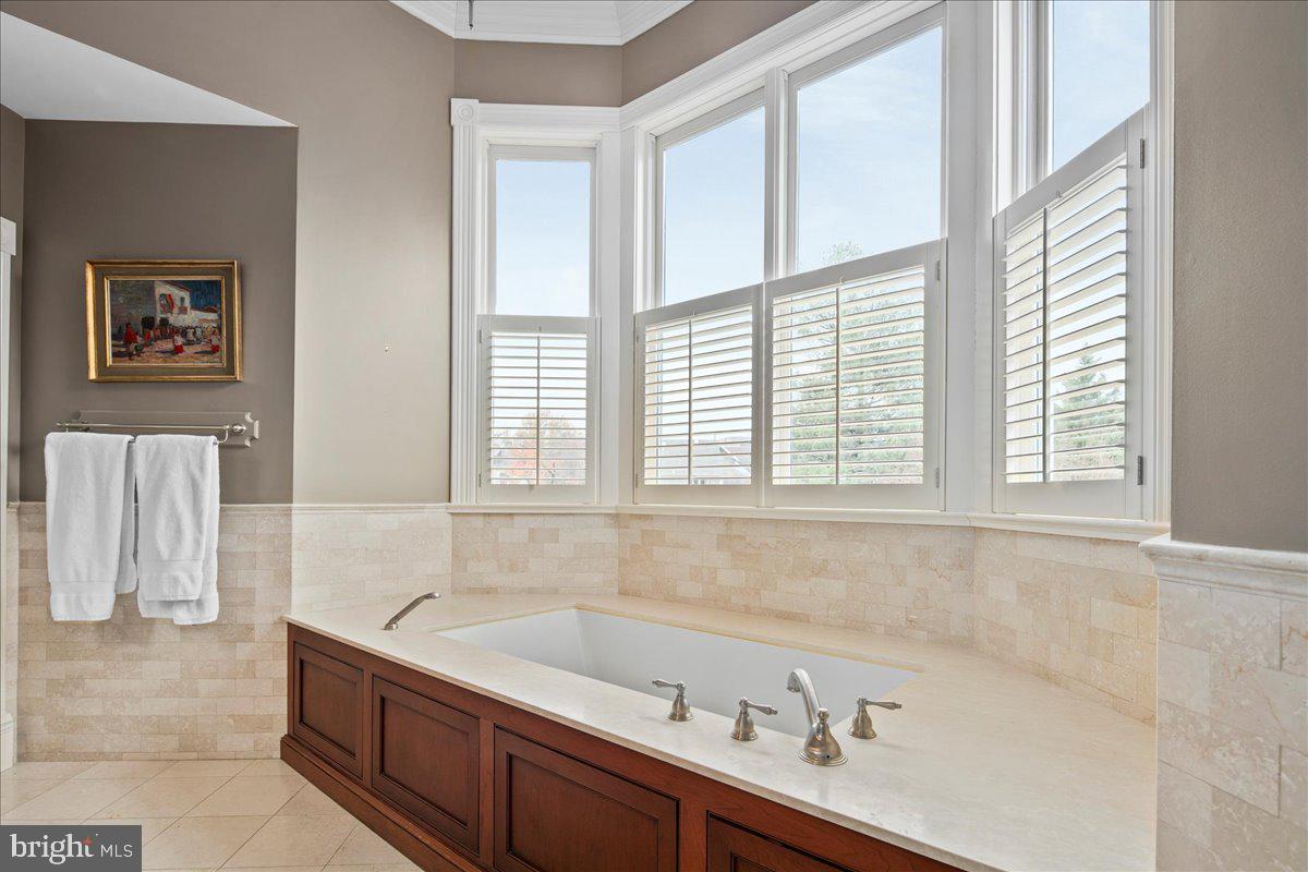 KENSINGTON - Residential