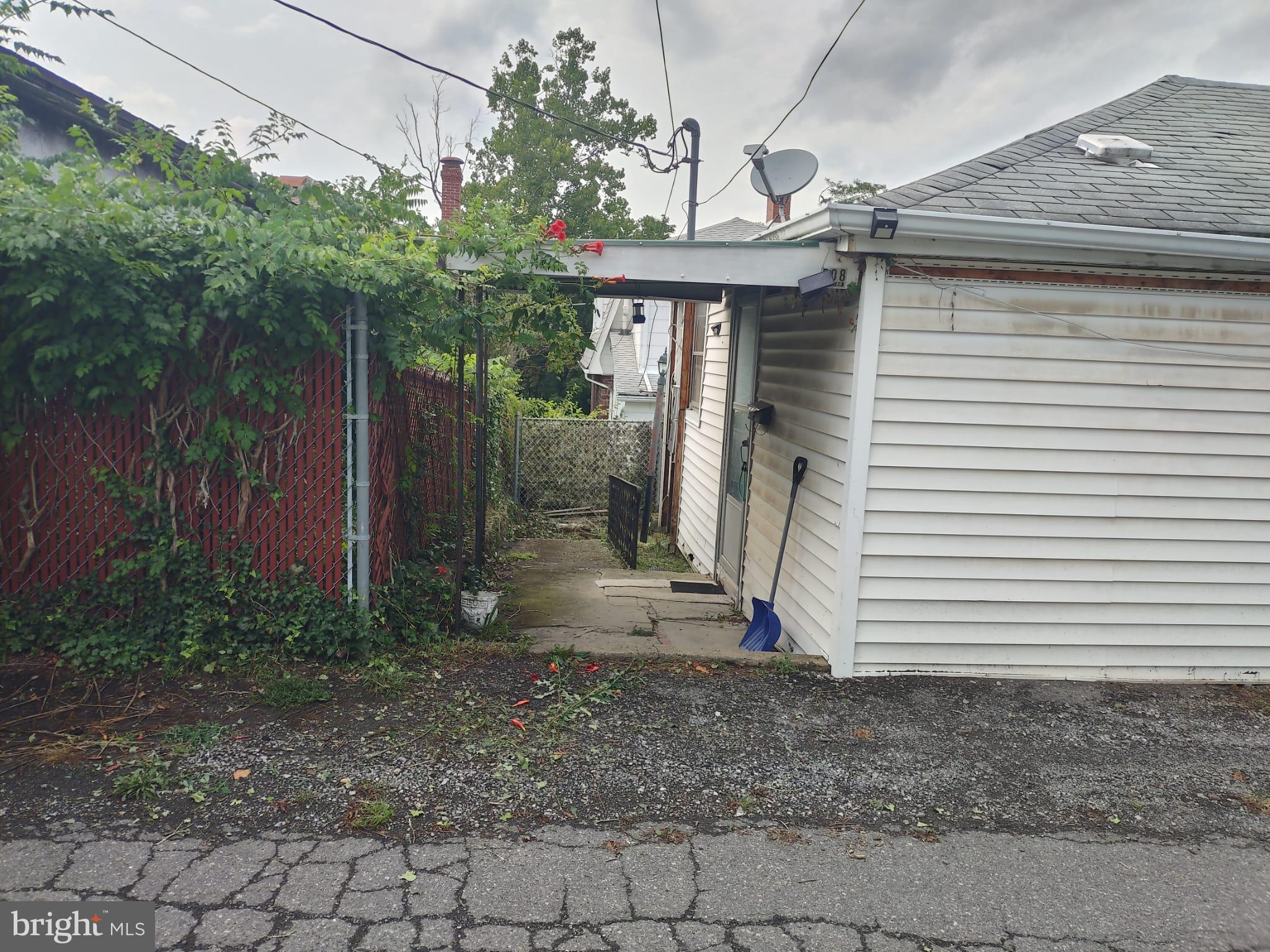508 SHERIDAN PLACE