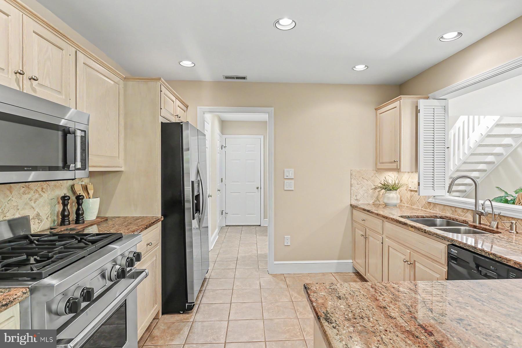 DEER FORD NORTH - Residential
