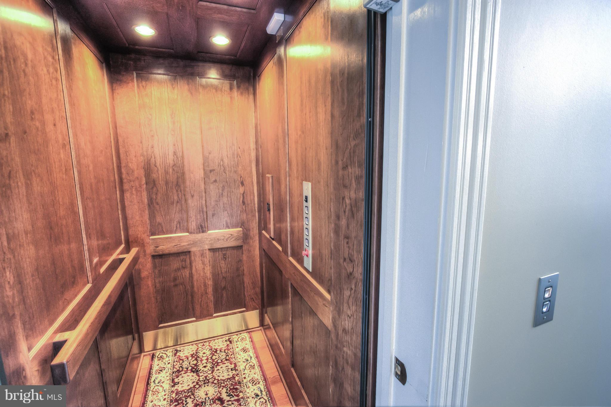 MT VERNON ON THE POTOMAC - Residential