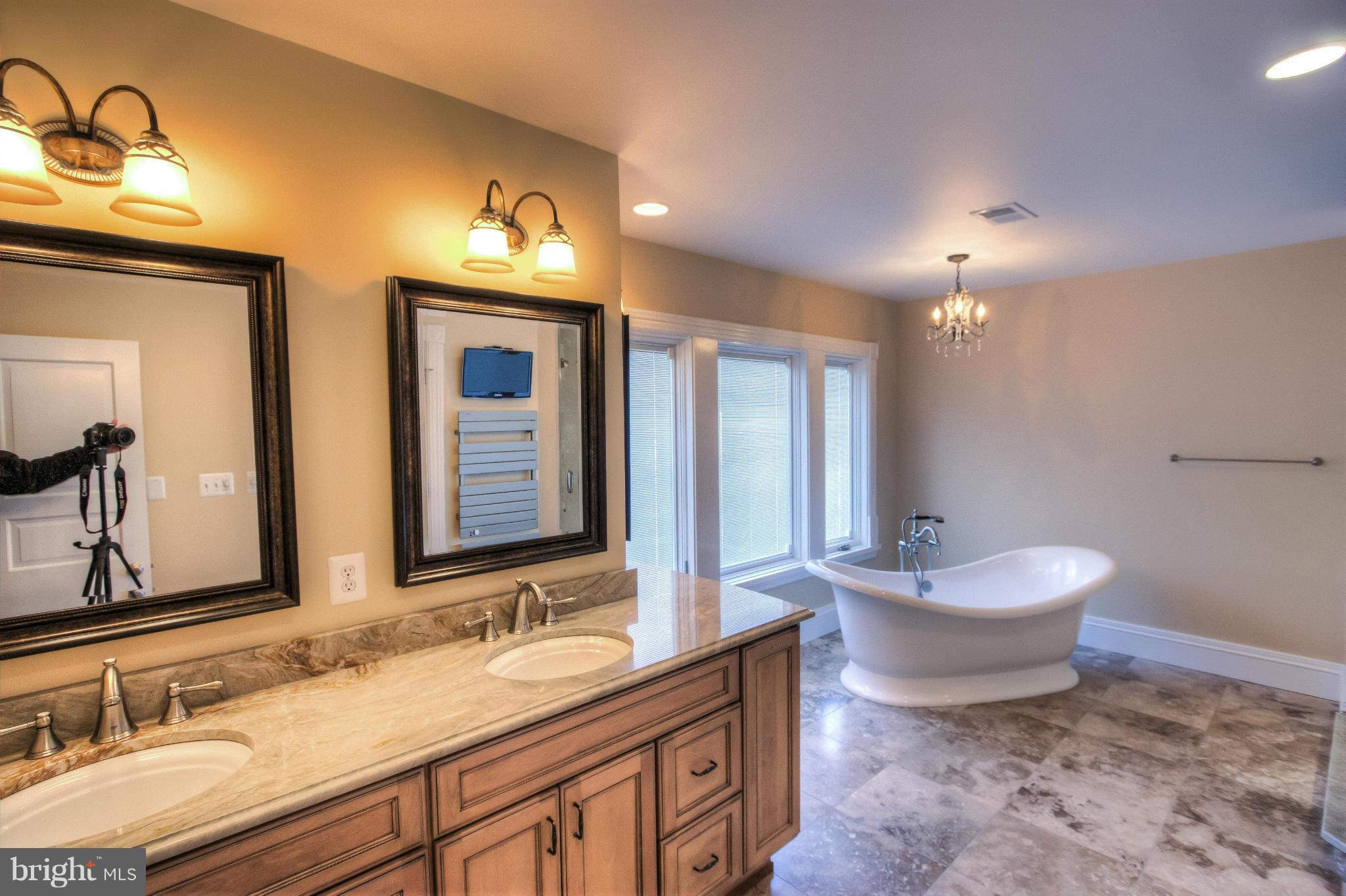 MT VERNON ON THE POTOMAC - Residential