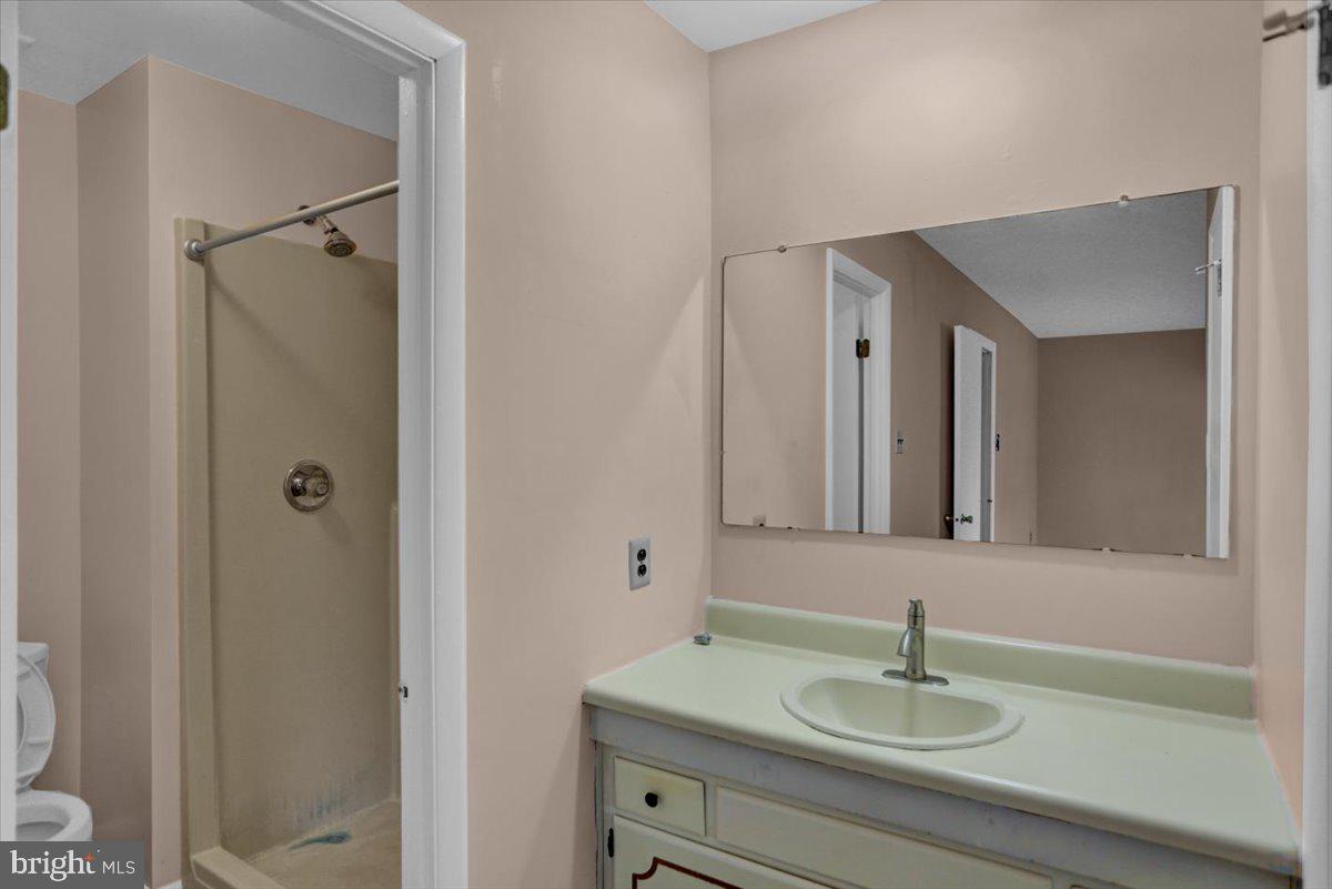 LAUREL SPRINGS - Residential