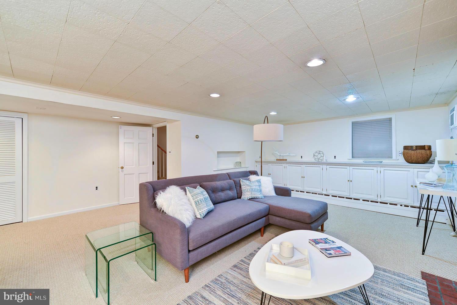 BRADDOCK HEIGHTS - Residential