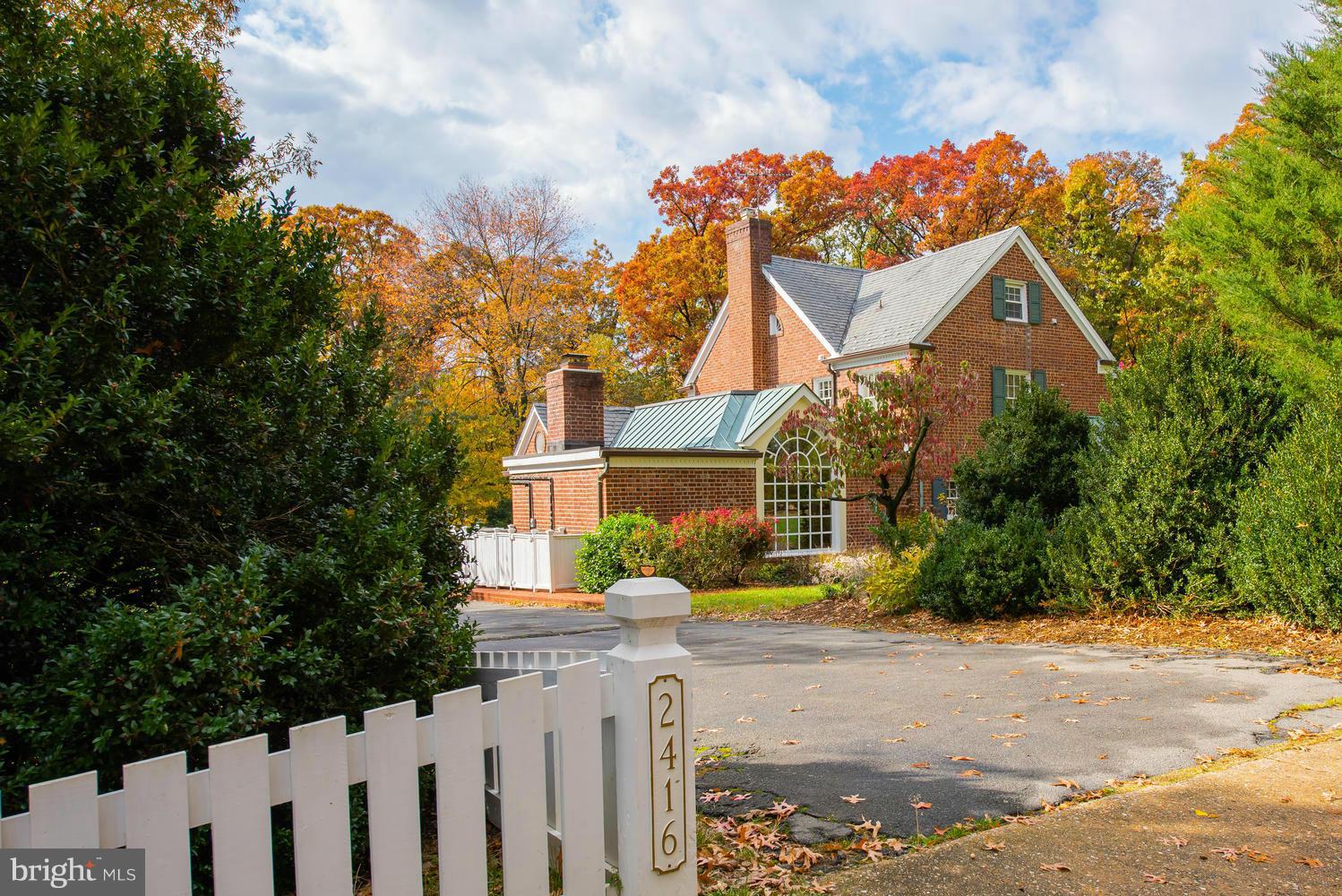 BRADDOCK HEIGHTS - Residential