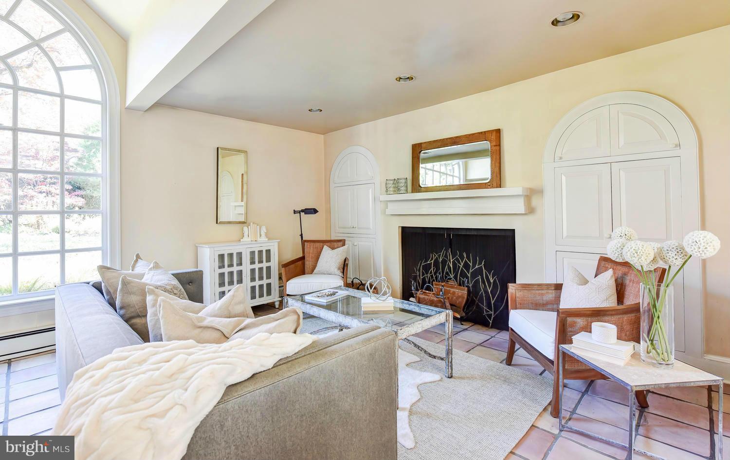 BRADDOCK HEIGHTS - Residential