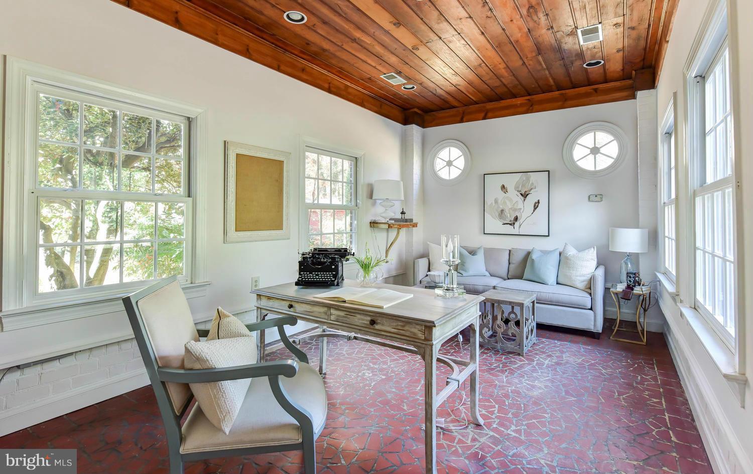 BRADDOCK HEIGHTS - Residential