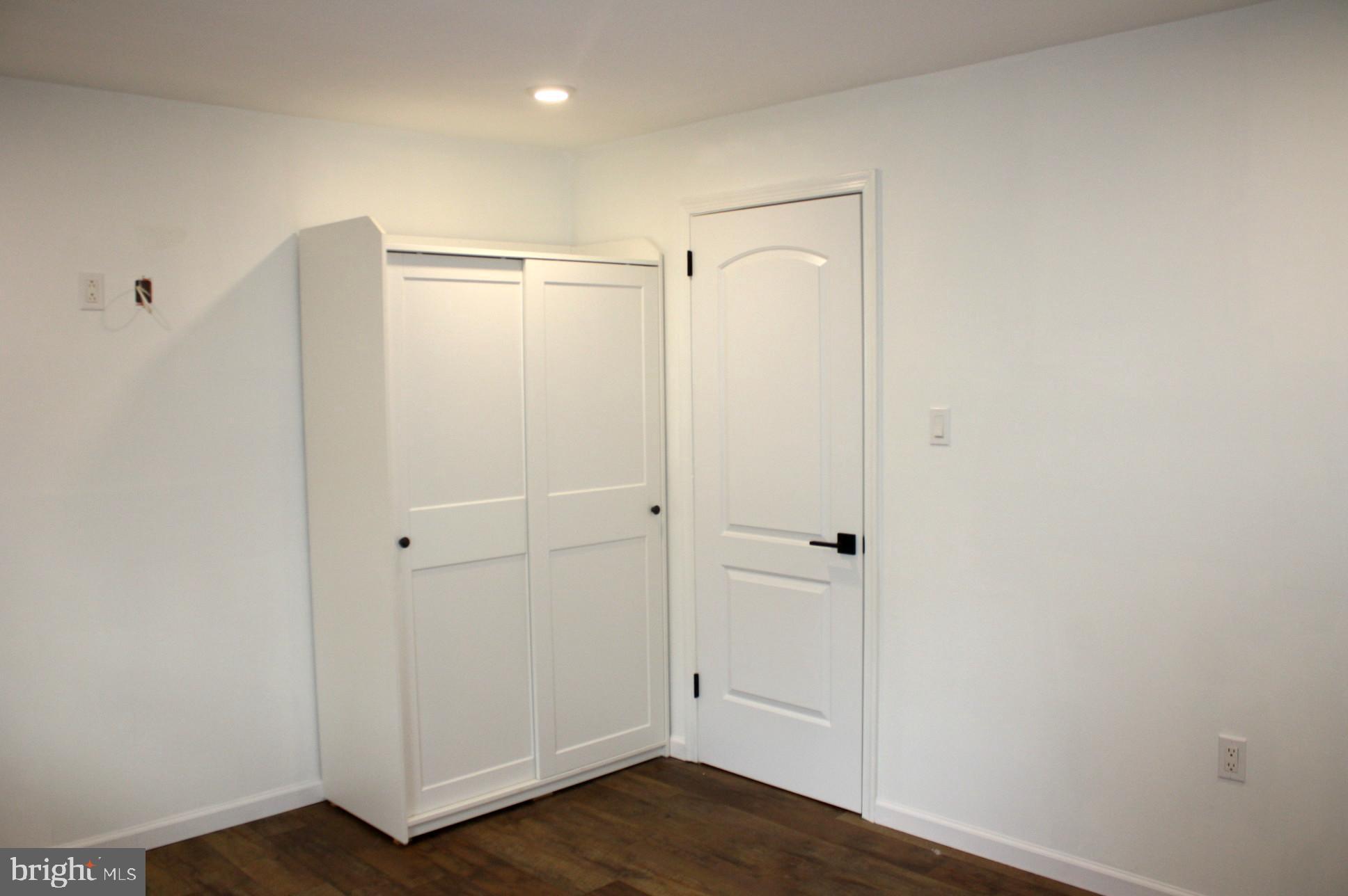 YARDLEY COMMONS - Residential Lease