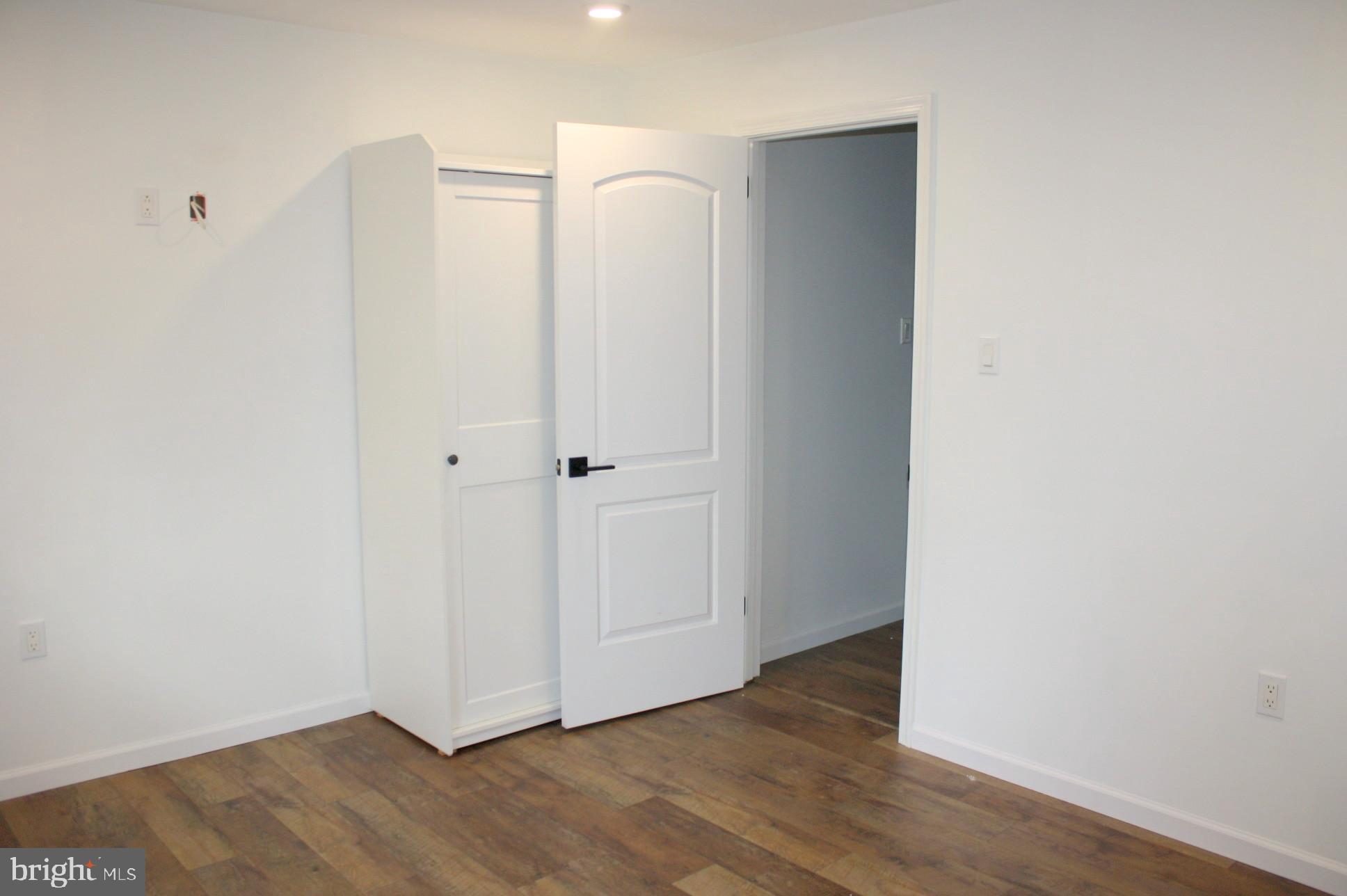 YARDLEY COMMONS - Residential Lease