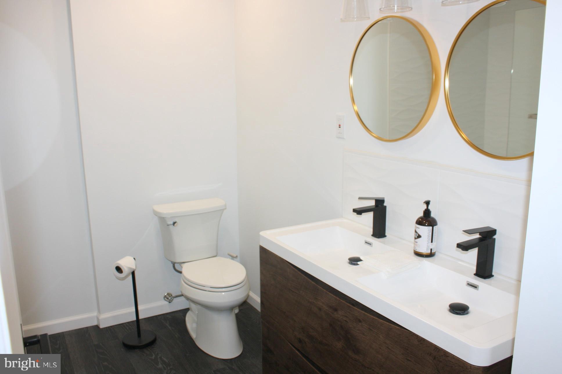 YARDLEY COMMONS - Residential Lease