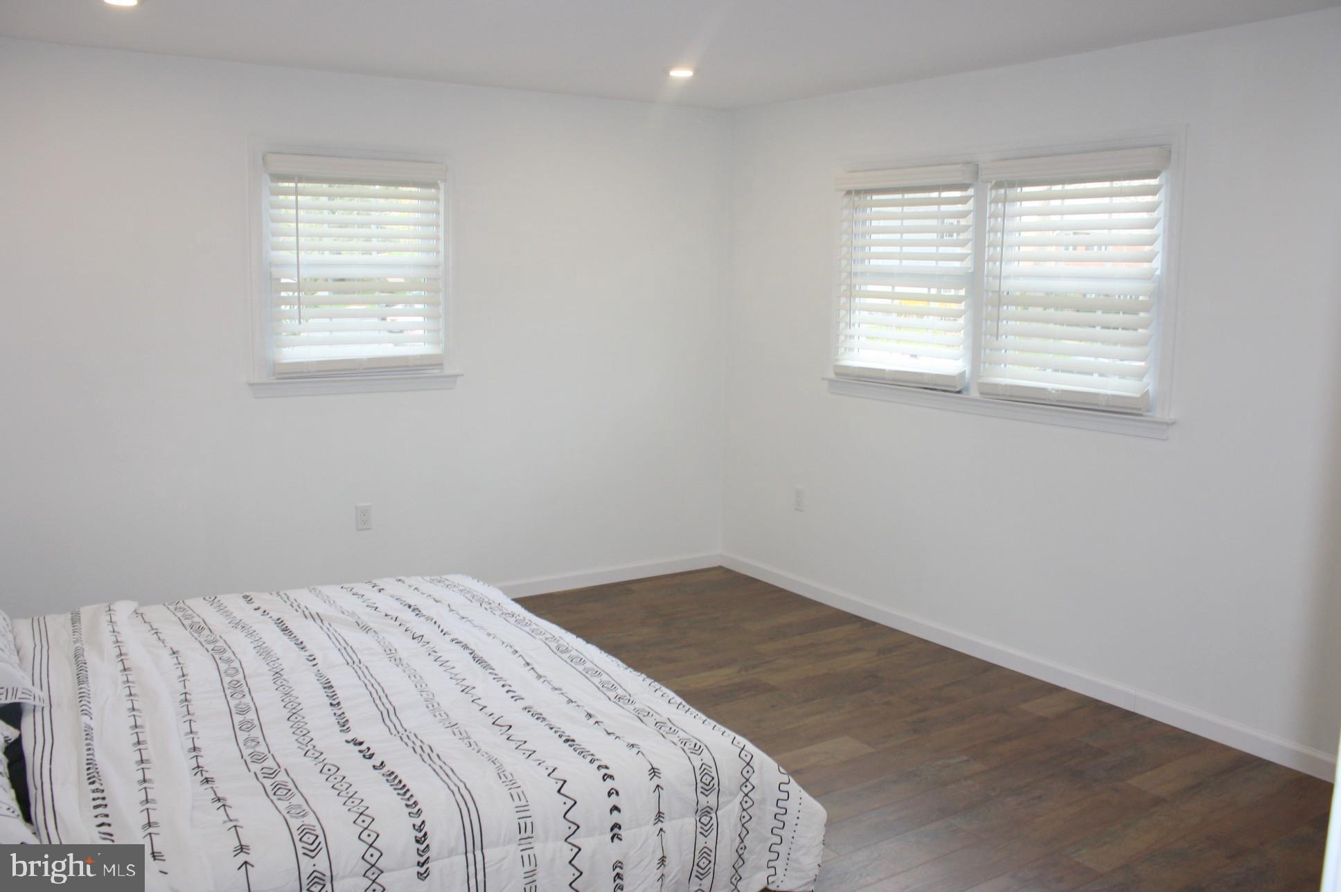 YARDLEY COMMONS - Residential Lease