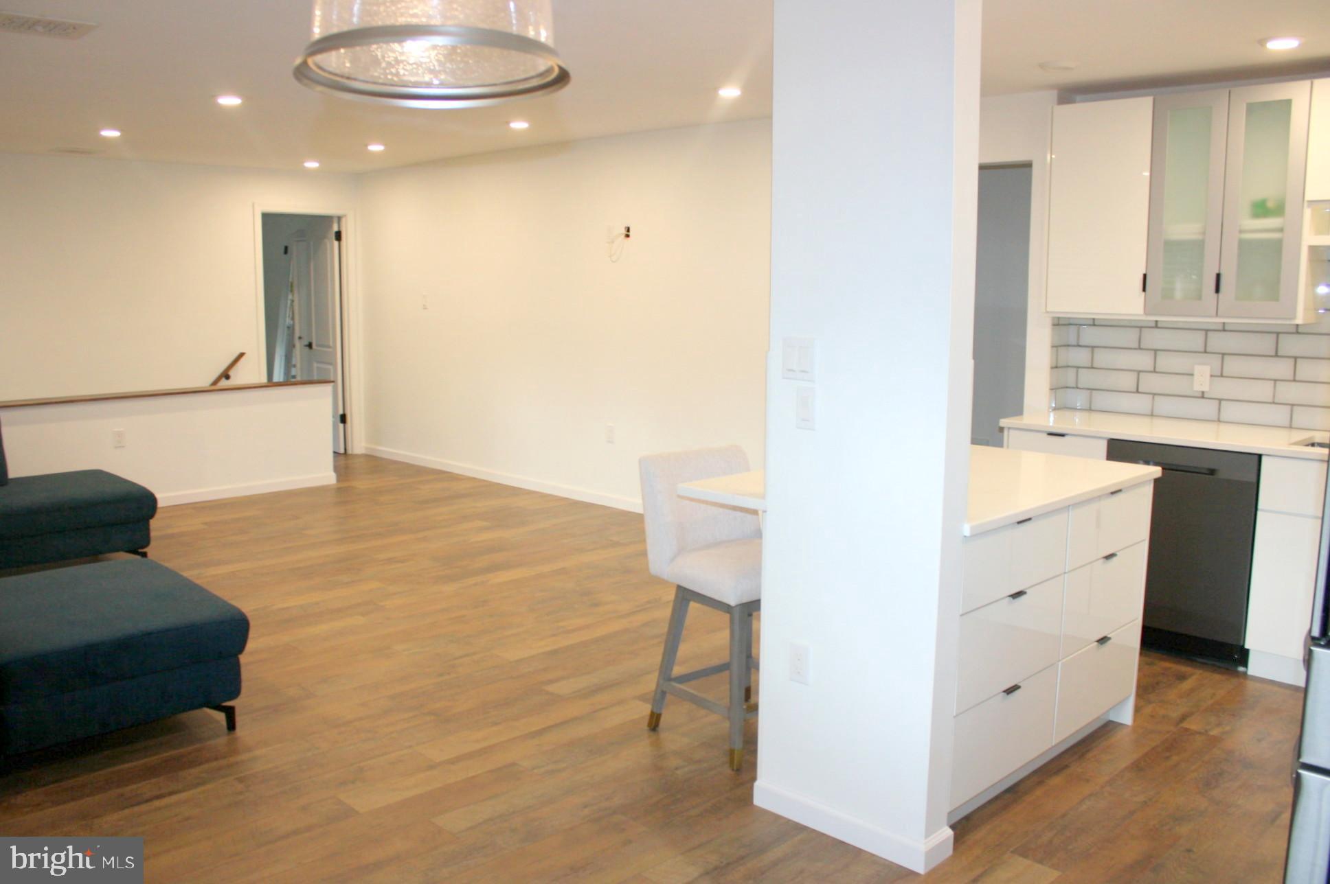 YARDLEY COMMONS - Residential Lease