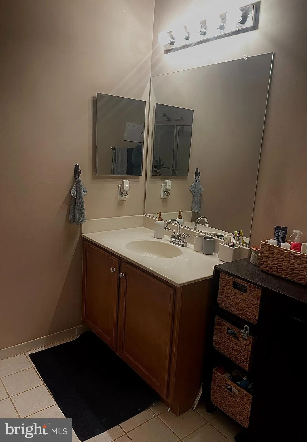 Conshohocken, Pennsylvania 19428, United States, 1 Bedroom Bedrooms, ,1 BathroomBathrooms,Residential,Active,125941