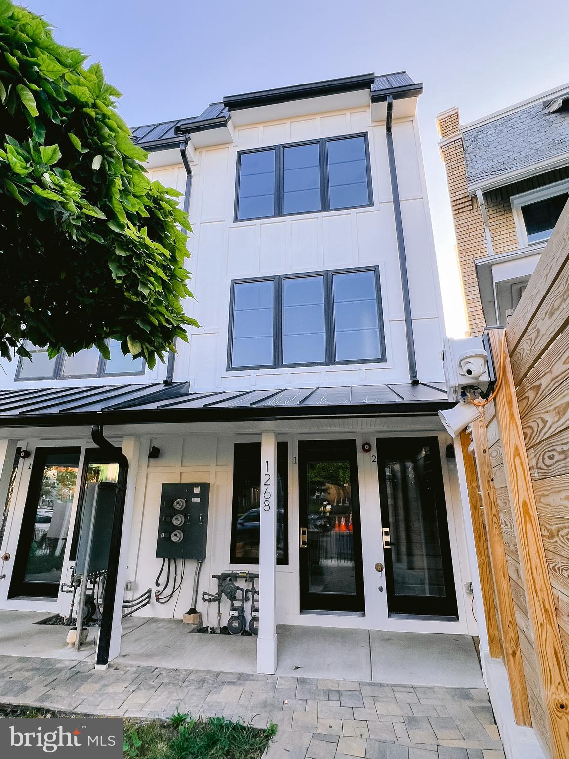 1268 HOLBROOK TERRACE NE LOWER UNIT