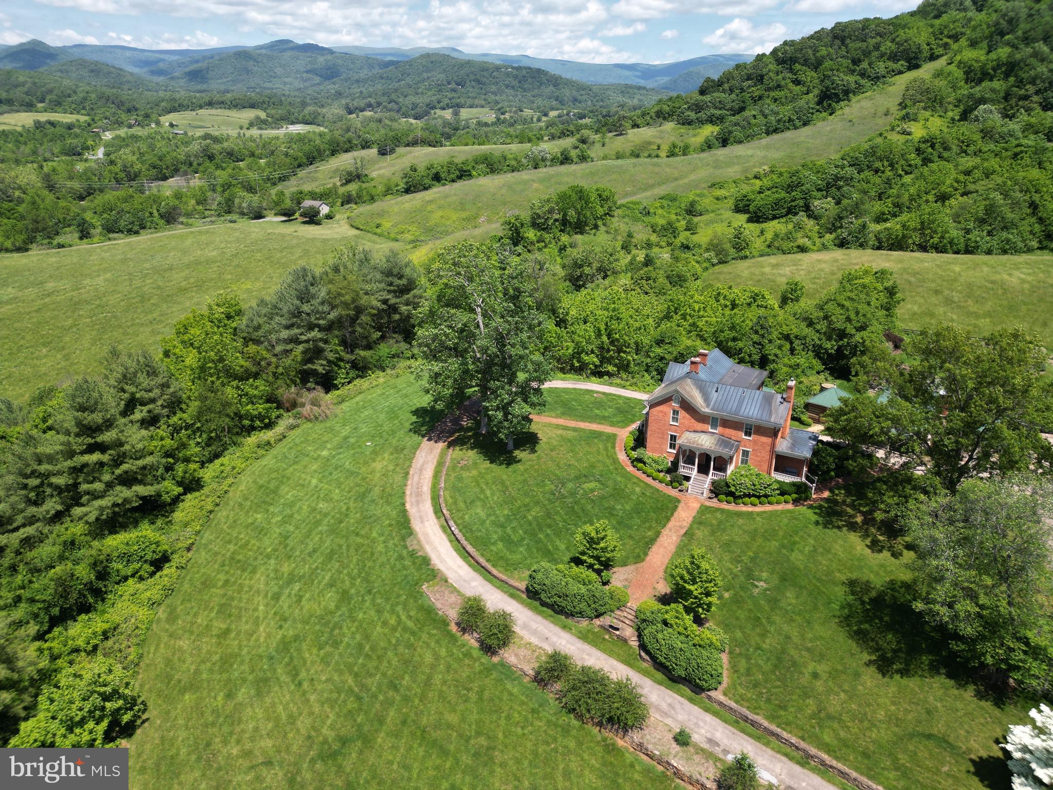 SPERRYVILLE - Residential