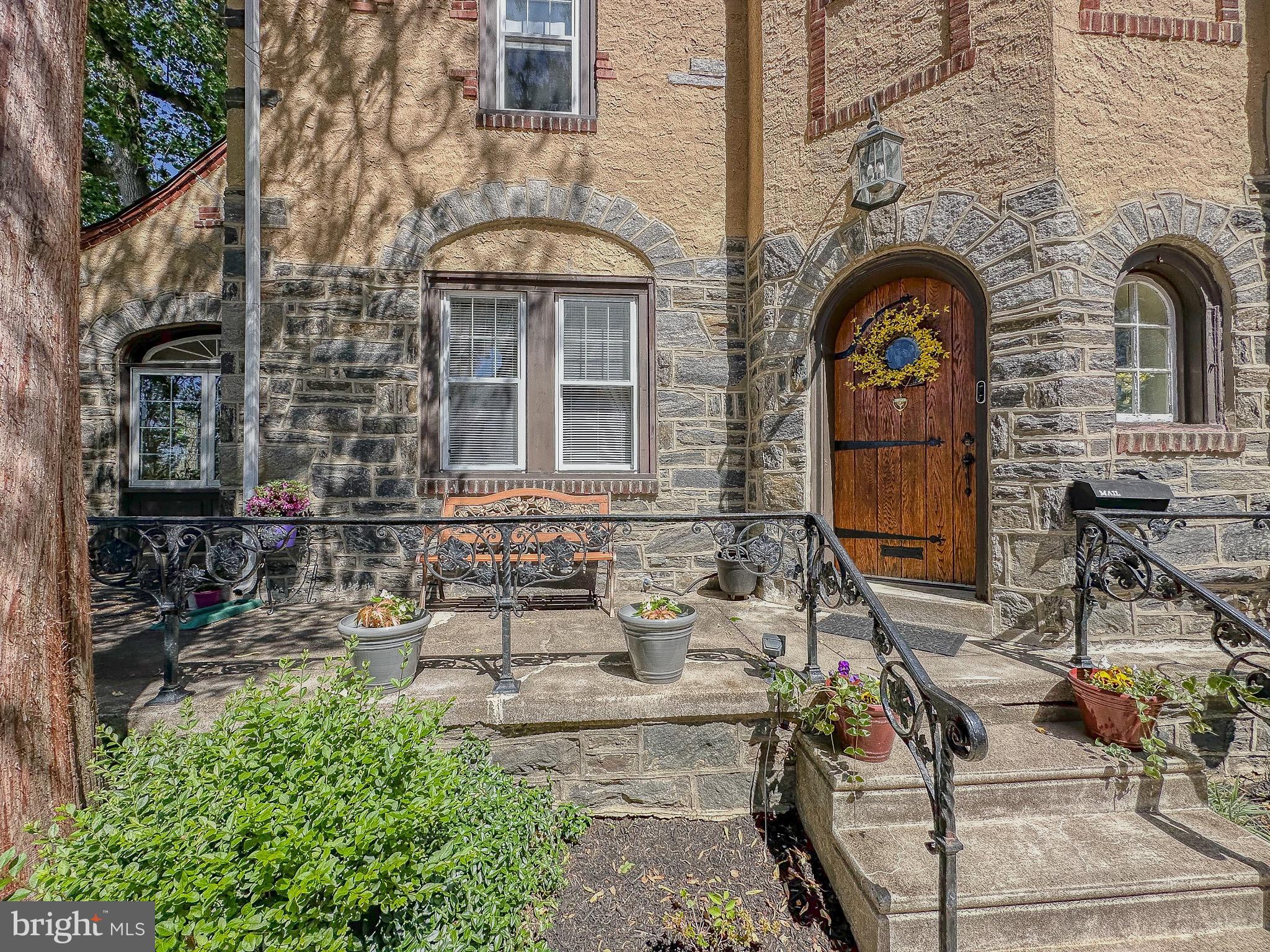 BEVERLY HILLS - Residential