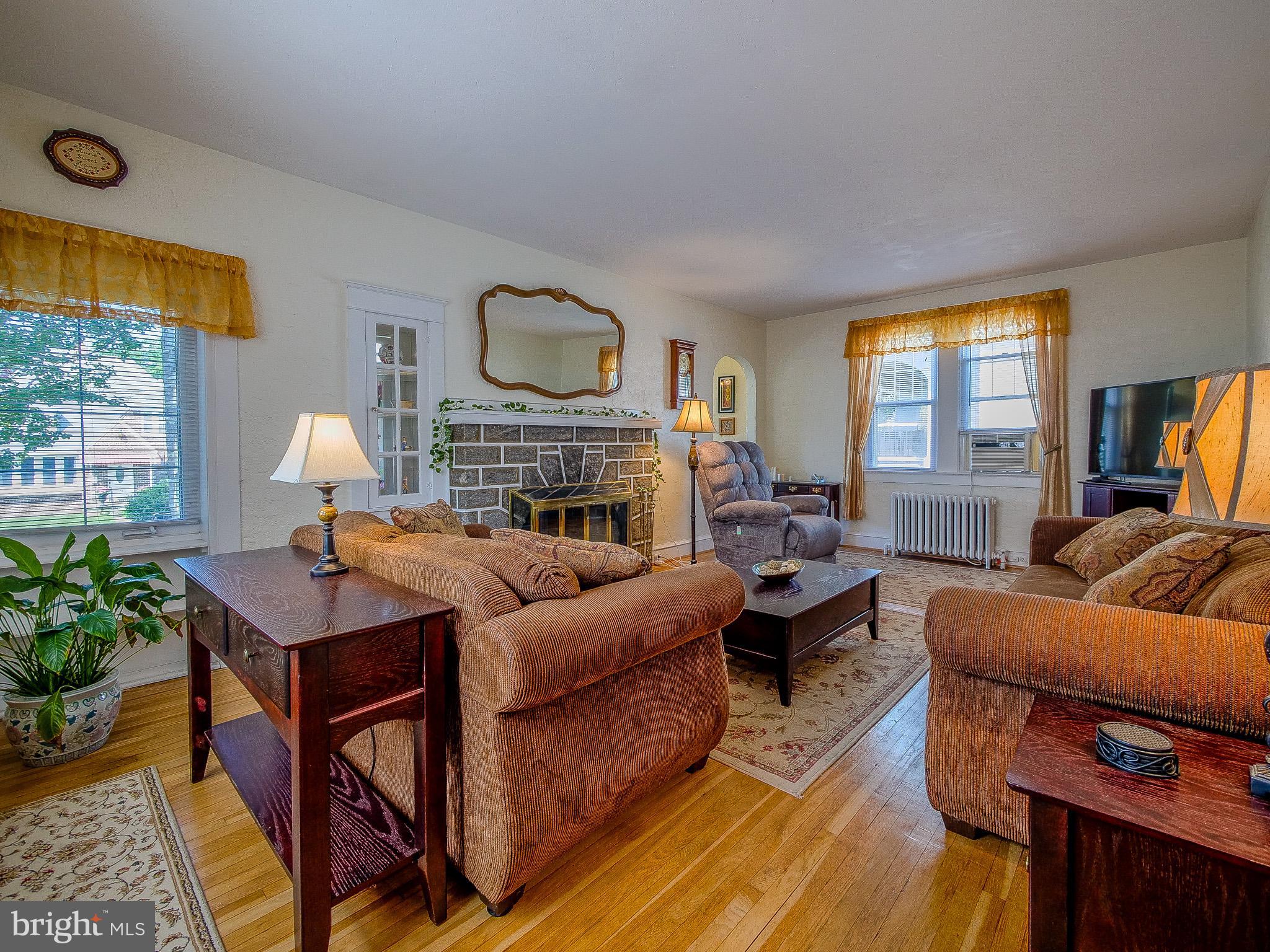 BEVERLY HILLS - Residential