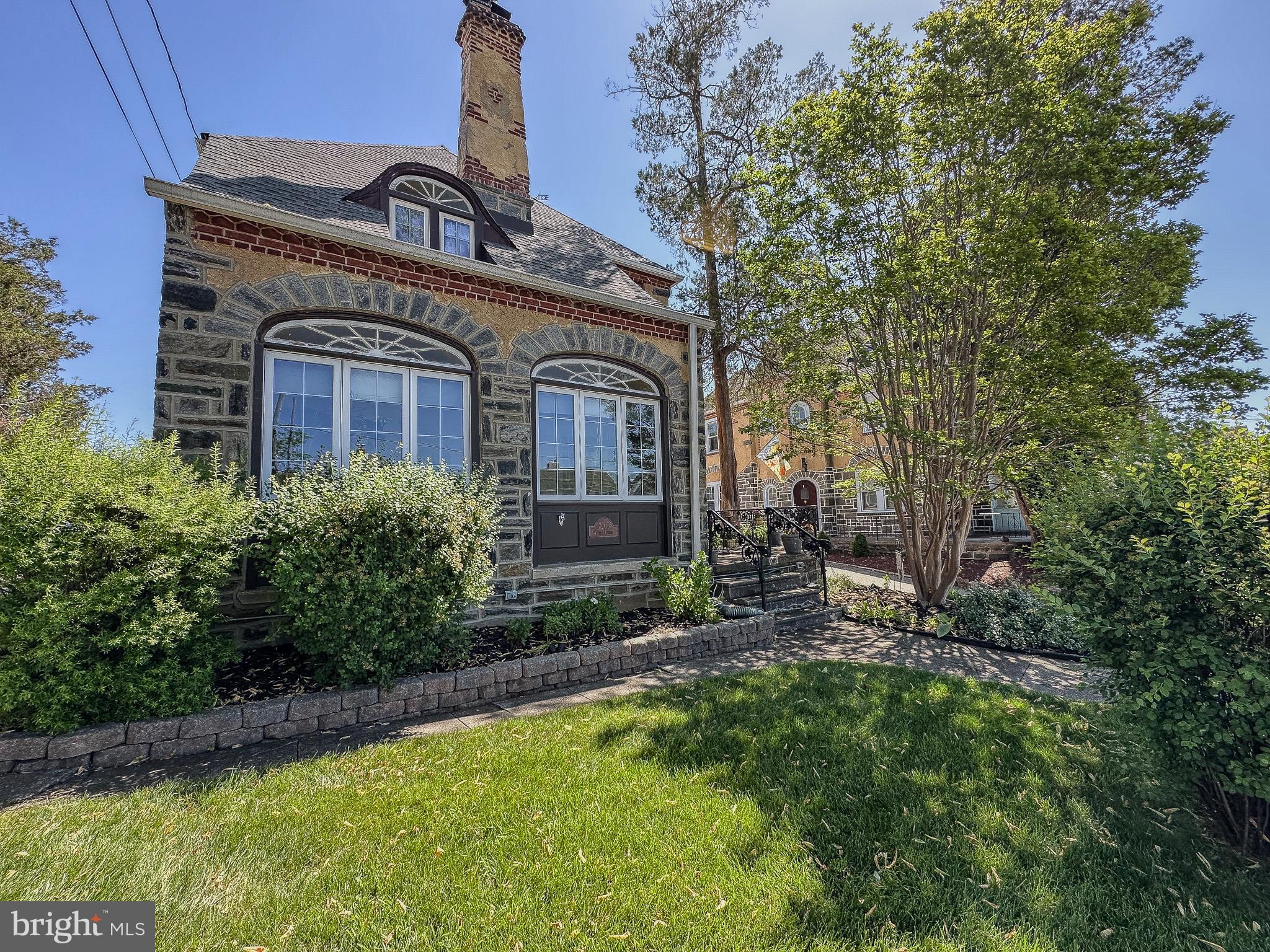 BEVERLY HILLS - Residential