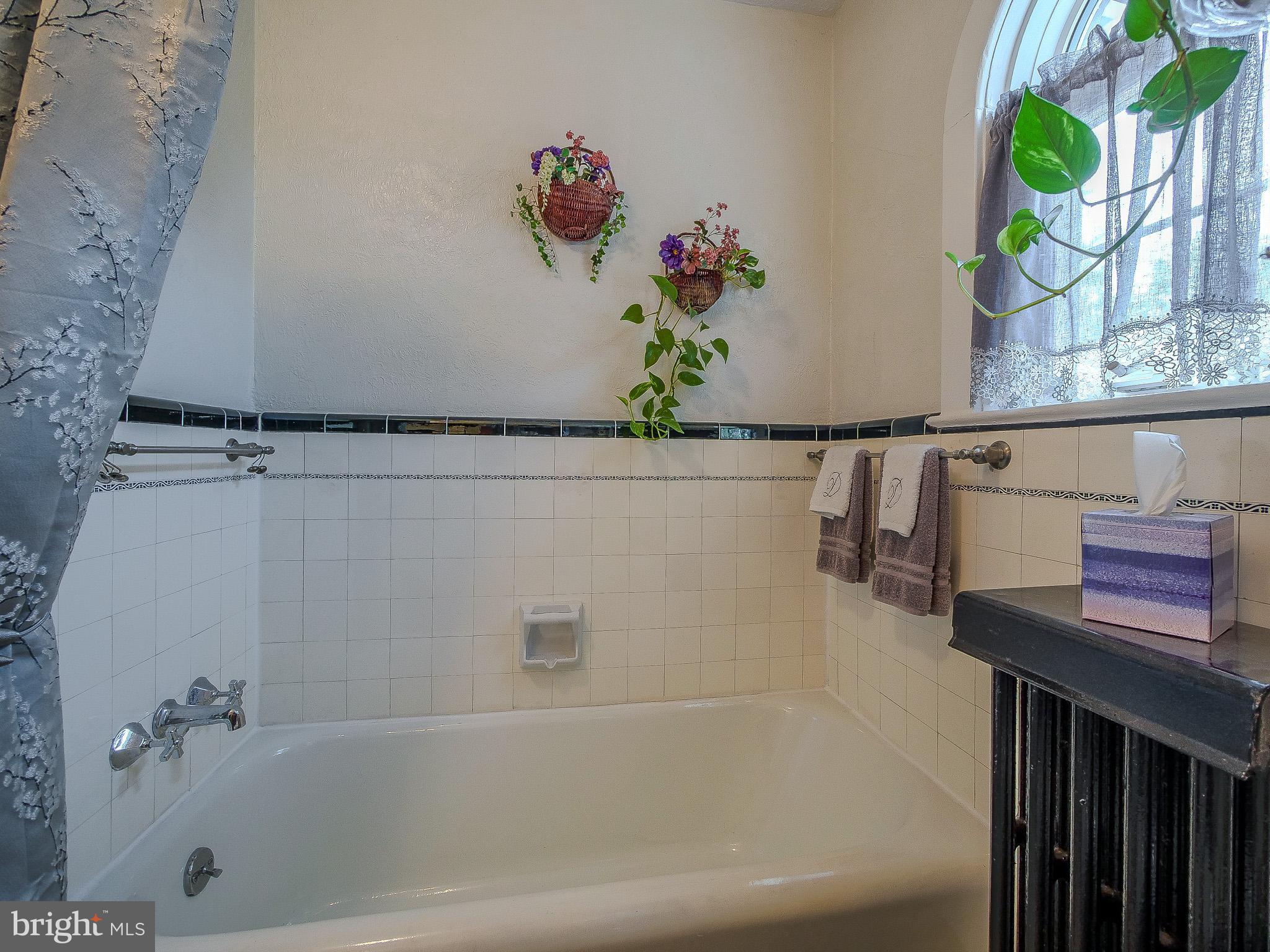 BEVERLY HILLS - Residential